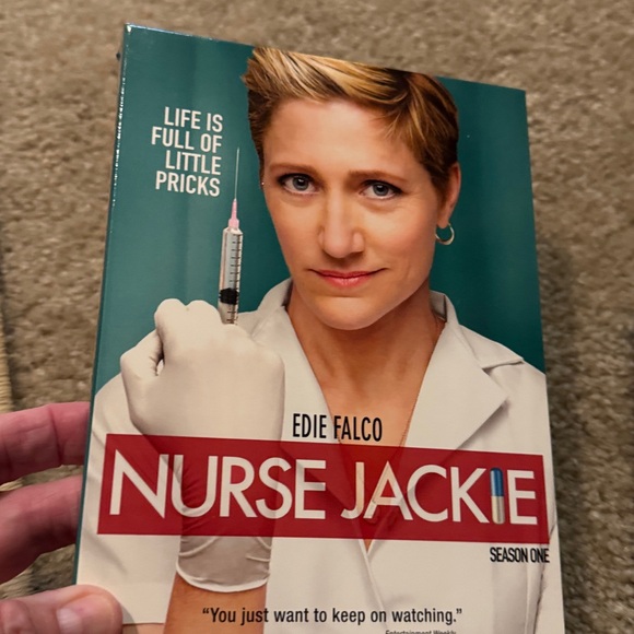 Nurse Jackie Season 1 & 2 DVD Set - Picture 2 of 3